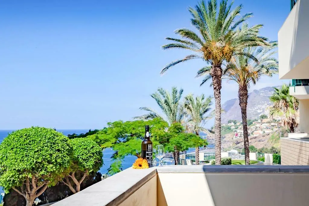 Apartment Formosa - Infinity Pool Funchal   Funchal (Madeira)